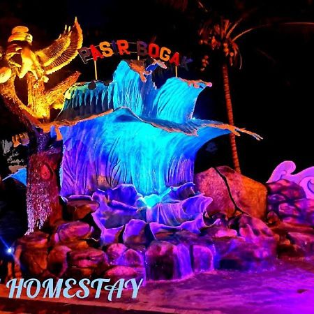 Em Homestay Pekan Pangkor Exteriér fotografie