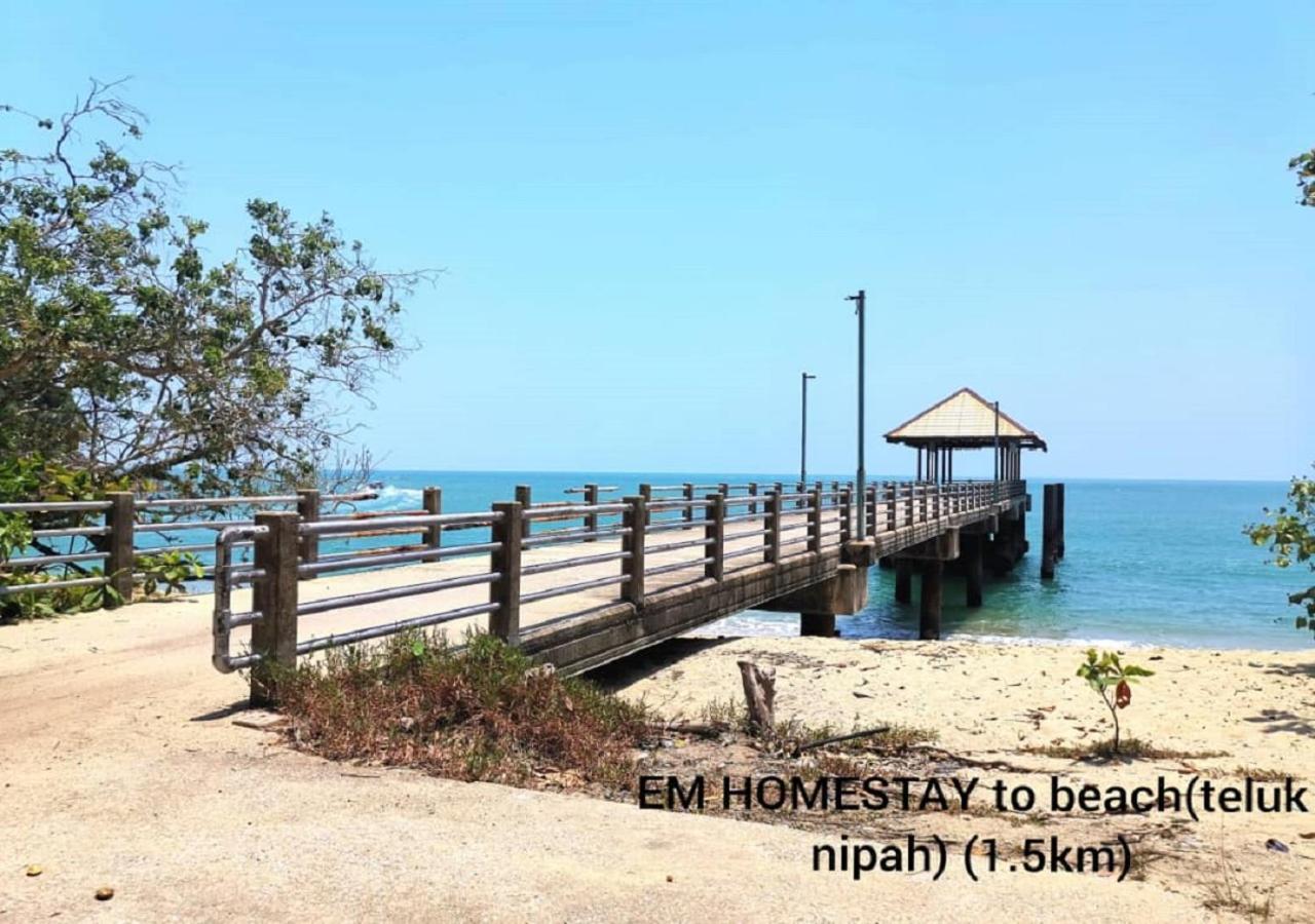 Em Homestay Pekan Pangkor Exteriér fotografie
