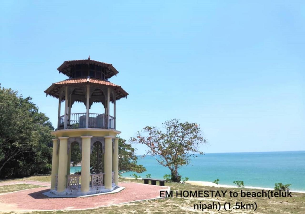 Em Homestay Pekan Pangkor Exteriér fotografie