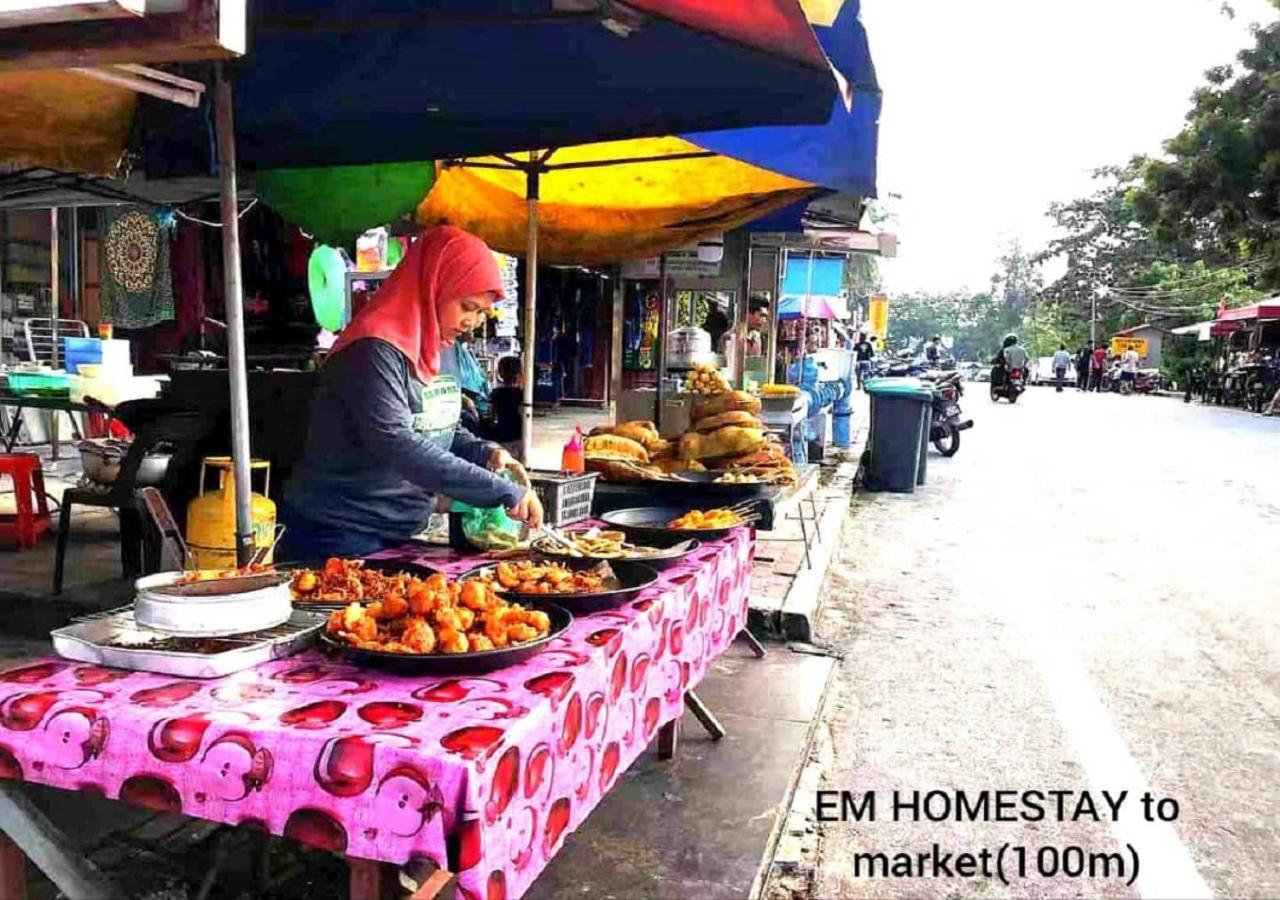 Em Homestay Pekan Pangkor Exteriér fotografie