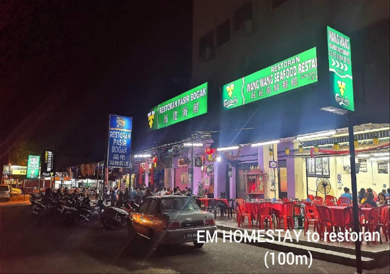 Em Homestay Pekan Pangkor Exteriér fotografie