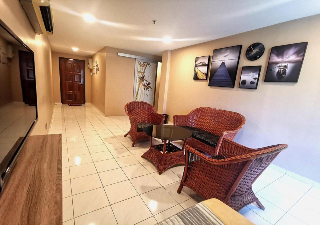 Em Homestay Pekan Pangkor Exteriér fotografie